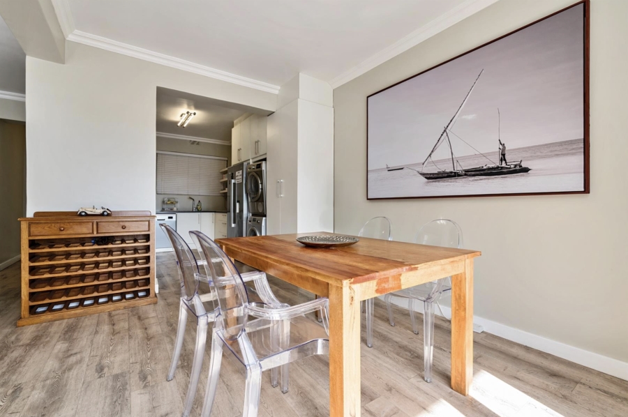 2 Bedroom Property for Sale in Sea Point Western Cape